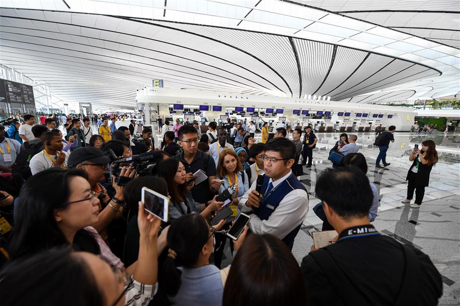 （经济）（1）中外媒体参观北京大兴国际机场