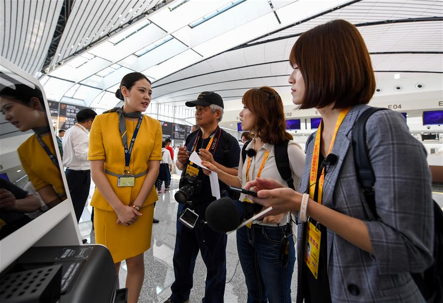 （经济）（3）中外媒体参观北京大兴国际机场