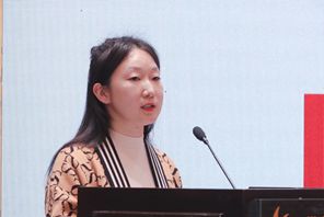 每日经济新闻 杜蔚